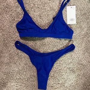 New White Fox Boutique L’escala Bikini Top & Bottom - M - Electric Blue
